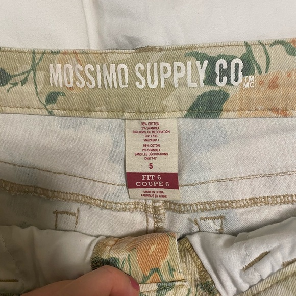 Floral shorts - Picture 4 of 4